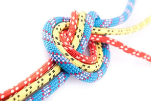 5 Ways to Tie the Threads of Your Sales Team Together